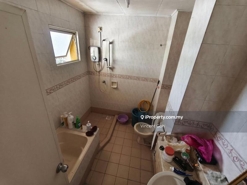 Rumah Berangkai 2.5 Tingkat untuk Dijual di Desa Latania, Shah Alam oleh Vincent Goh - iProperty.com.my