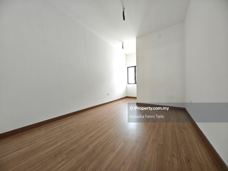 Rumah Berangkai 2 Tingkat untuk Dijual di Pekan Sepang, Sepang oleh Natasha Farini Talib - iProperty.com.my