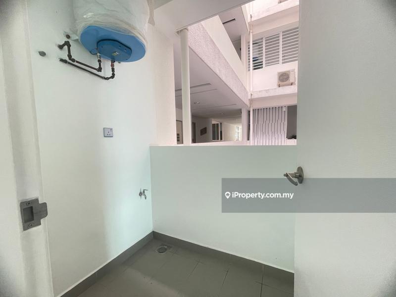 Condominium for Sale in D'Suites Akasia Horizon @ Horizon Hills by Derrick Wong - iProperty.com.my