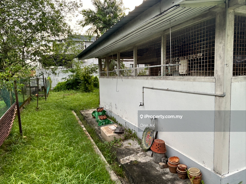 Bungalow House for Sale in Kampung Aulong, Taiping by Ong AK - iProperty.com.my
