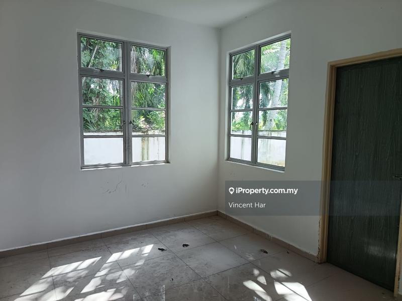 Semi-Detached House for Sale in Taman Desa Manjung Point, Lumut by Vincent Har - iProperty.com.my