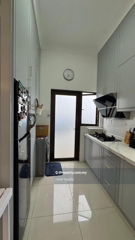 Rumah Teres untuk Dijual di Eco Grandeur, Puncak Alam oleh Heidi Nabilla - iProperty.com.my