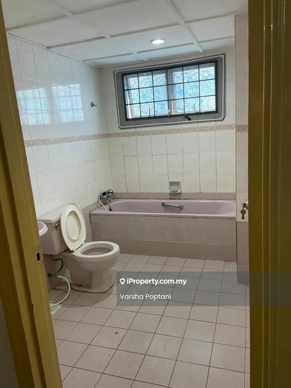 Kondominium untuk Disewa di Villa Scott oleh Varsha Poptani - Bathroom - iProperty.com.my