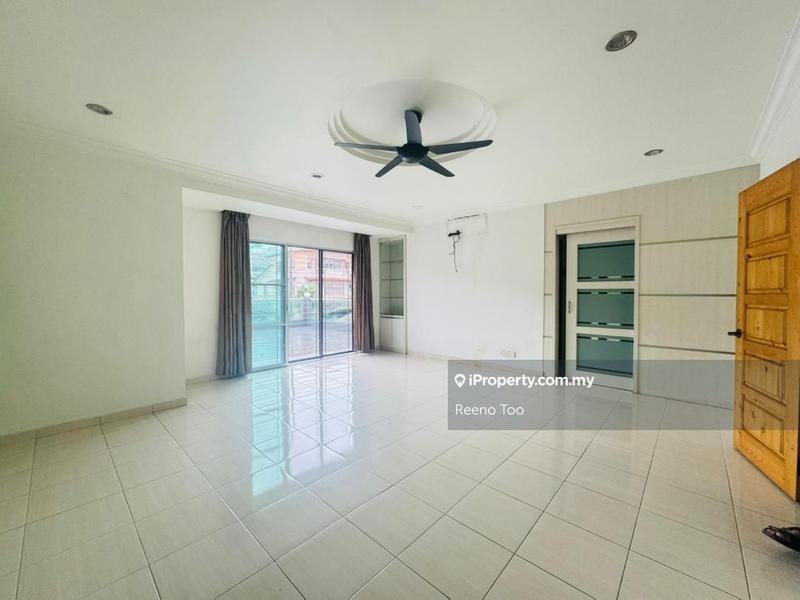 Rumah Berangkai 2.5 Tingkat untuk Dijual di Bandar Bukit Tinggi 2, Klang oleh Reeno Too - iProperty.com.my