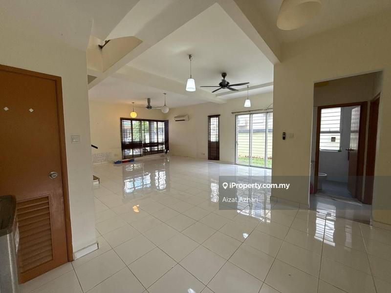 Rumah Berkembar untuk Dijual di Kota Emerald, Rawang oleh Aizat Azhari - iProperty.com.my