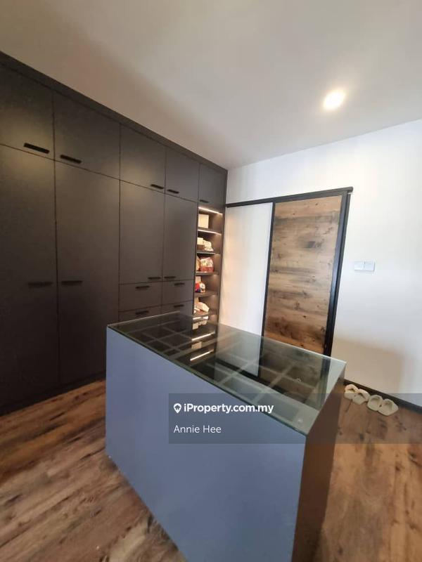 Bungalow House untuk Dijual di Taman Putra Pogun 3 Storey Link Bungalow House, Kota Kinabalu oleh Annie Hee - iProperty.com.my