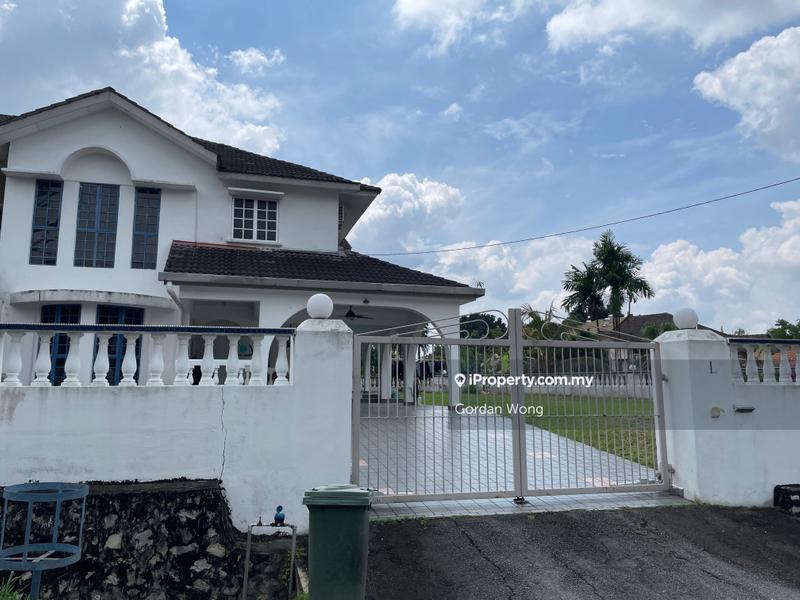 Rumah Berkembar untuk Dijual di Seksyen 9, Shah Alam oleh Gordan Wong - iProperty.com.my