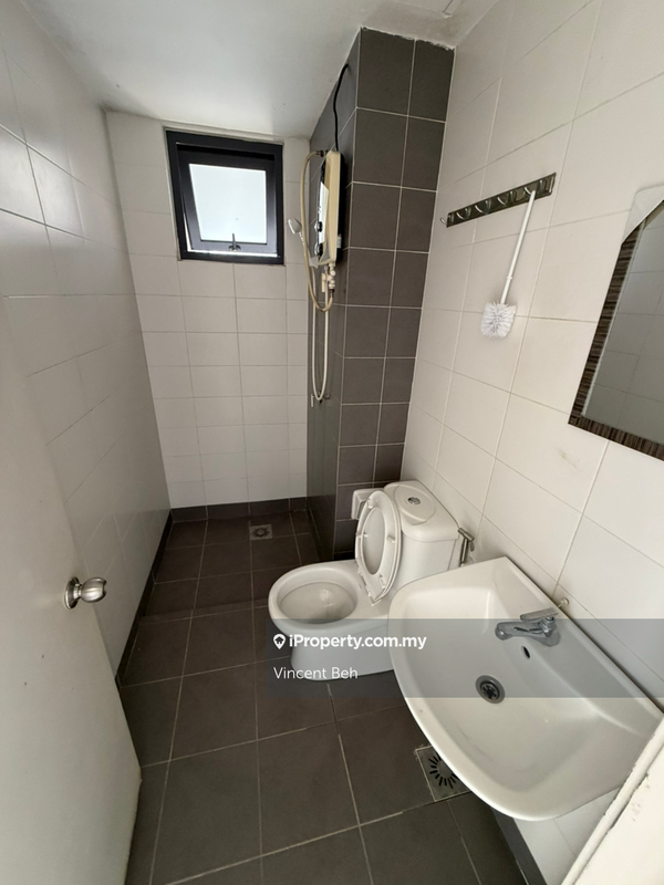 Kondominium untuk Disewa di Residence 8 oleh Vincent Beh - iProperty.com.my