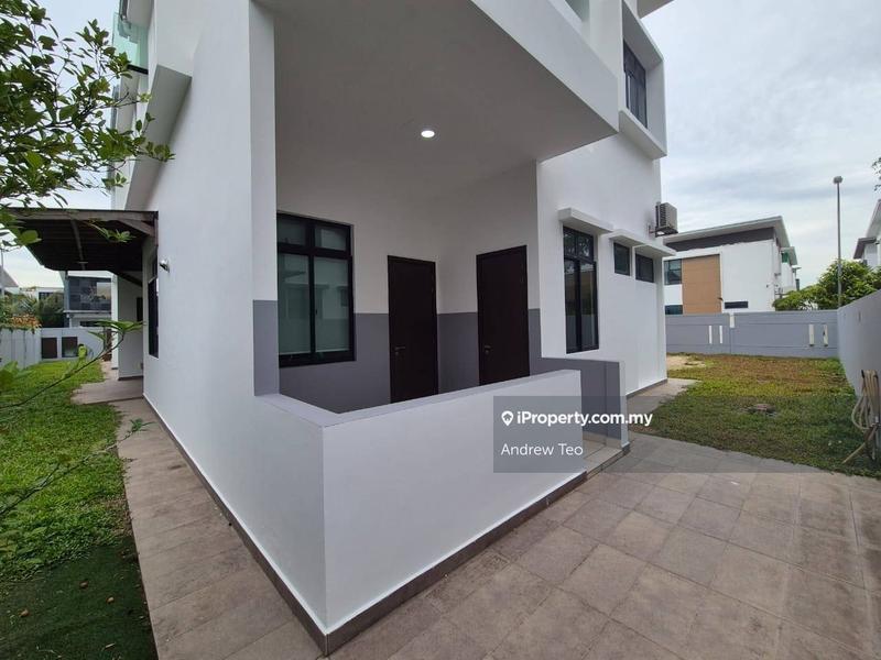 Bungalow House for Sale in Nusa Duta, Iskandar Puteri (Nusajaya) by Andrew Teo - iProperty.com.my