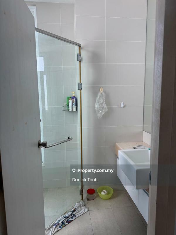 Kondominium untuk Disewa di Ferringhi Residence oleh Danick Teoh - Bathroom - iProperty.com.my