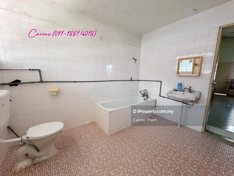 Bungalow House for Sale in Taman Bukit Blossom, Seremban by Carine  Tham - iProperty.com.my