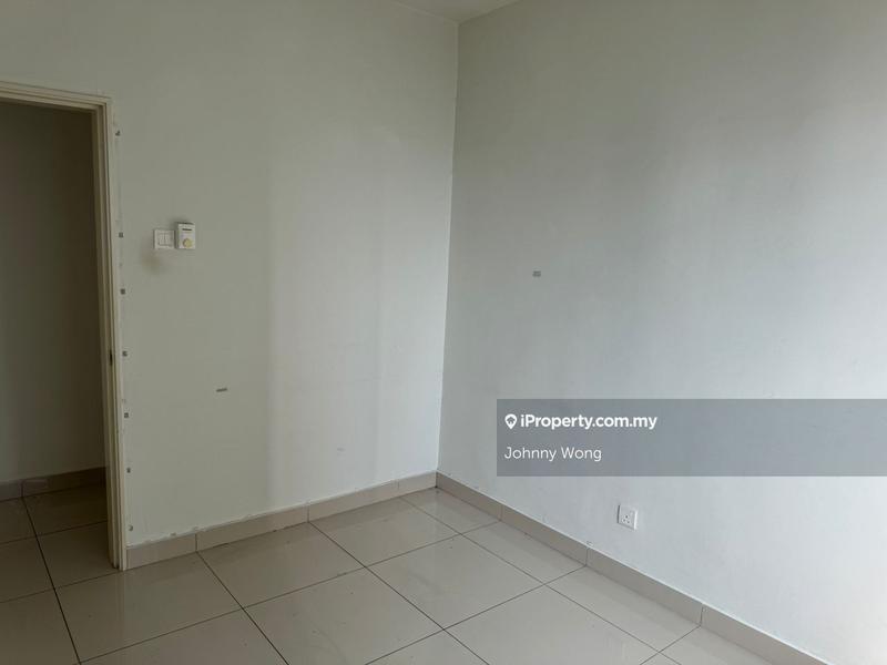 Service Residence for Sale in Maxim Residences by Johnny Wong - iProperty.com.my