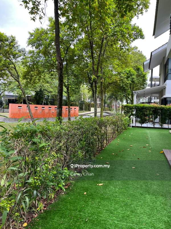 Semi-Detached House for Sale in Lake Edge, Puchong by Carrey Chiah - iProperty.com.my