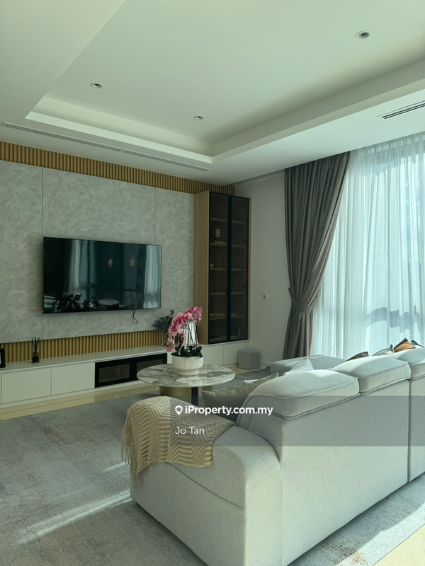 For Sale - D'Rapport