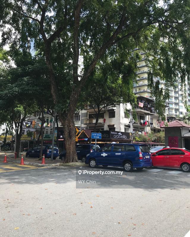 For Sale - CORNER SPACIOUS SHOP LIMITED,CHANGKAT BUKIT BINTANG,BUKIT BINTANG