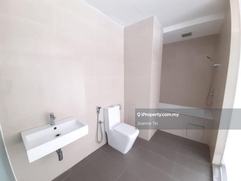 Bungalow House for Sale in Lakefront Villa, Cyberjaya by Joanne Tei - iProperty.com.my