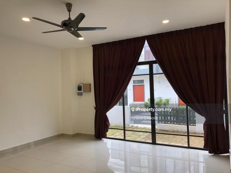 Rumah Berangkai 3 Tingkat untuk Dijual di Sunway Eastwood, Seri Kembangan oleh Grace Chooi - iProperty.com.my