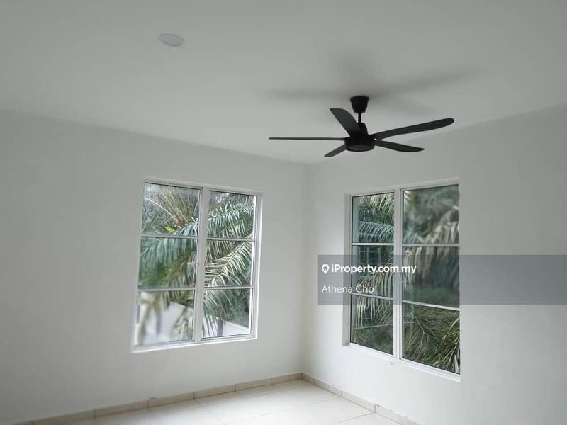Bungalow House for Sale in Pekan Labu, Labu by Athena Cho - iProperty.com.my