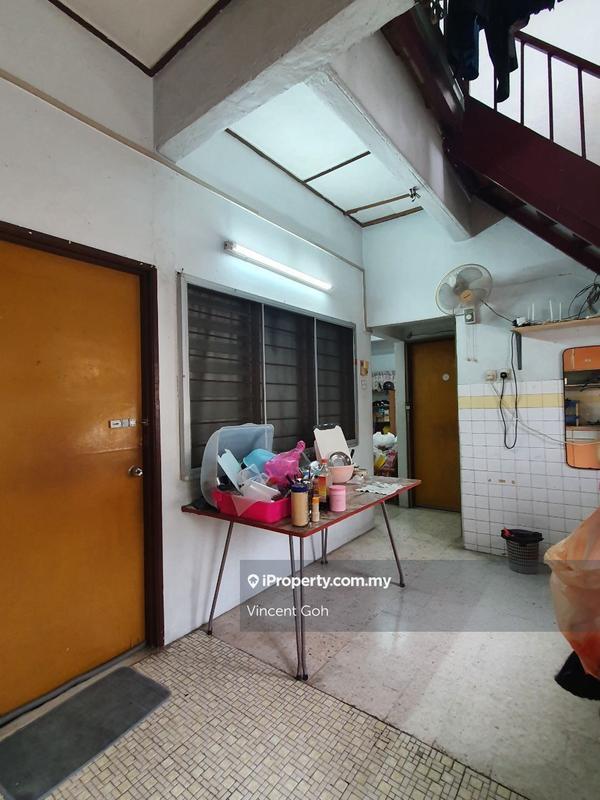 1.5-storey Terraced House for Sale in Taman Sri Serdang, Seri Kembangan by Vincent Goh - iProperty.com.my