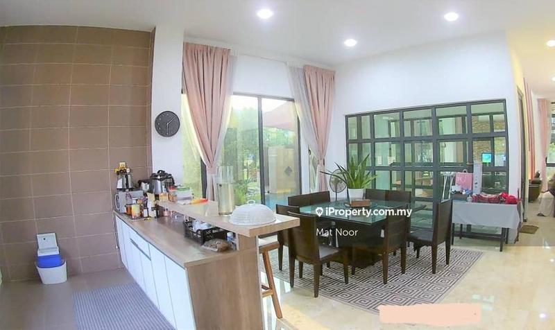 Bungalow House for Sale in Seksyen 7, Shah Alam by Mat Noor - iProperty.com.my