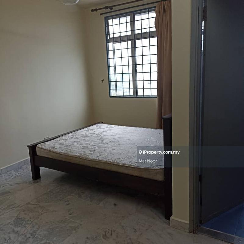 Pangsapuri untuk Dijual di Ilham Apartment oleh Mat Noor - iProperty.com.my