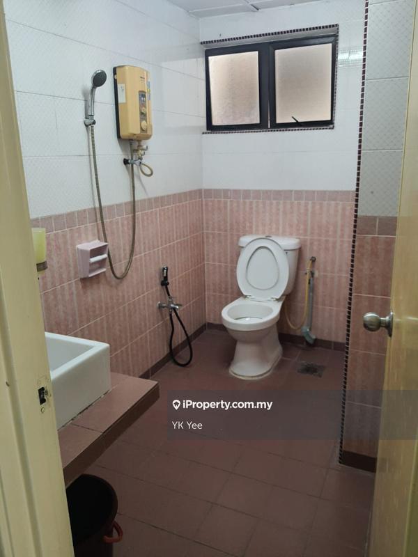 Condominium for Rent in Vista Komanwel A by YK Yee - iProperty.com.my