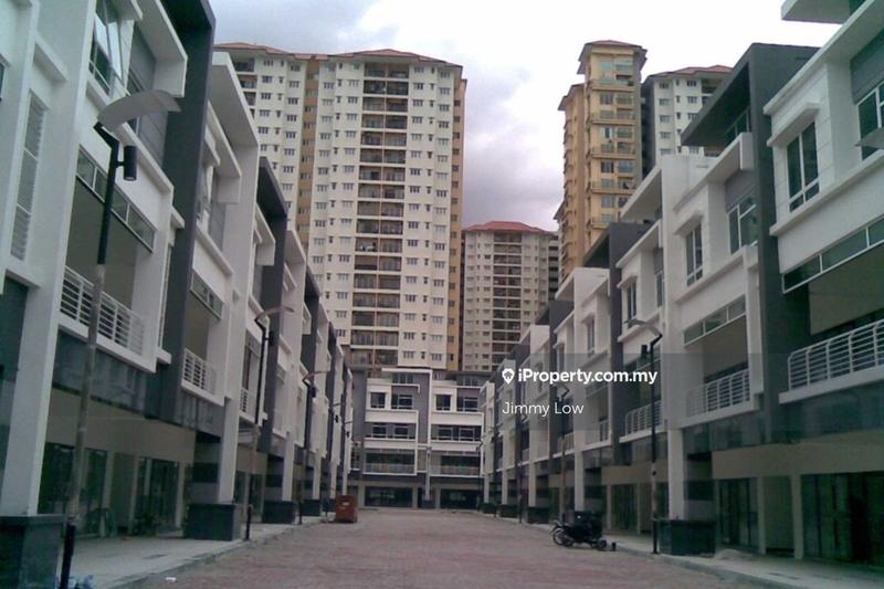 Shop for Sale in Kelana Jaya, Petaling Jaya by Jimmy Low - iProperty.com.my