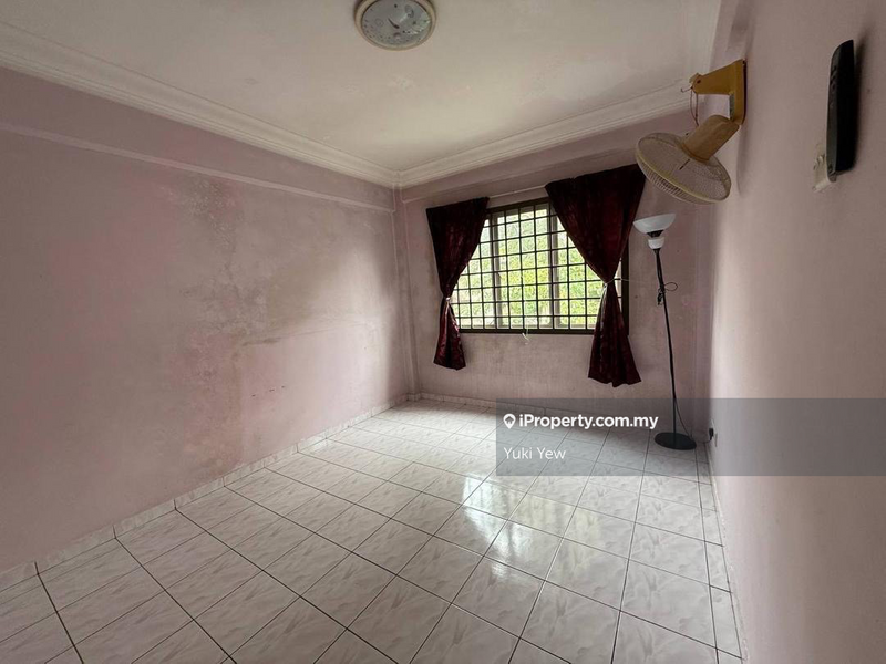 Flat for Sale in Sri Intan by Yuki Yew - iProperty.com.my
