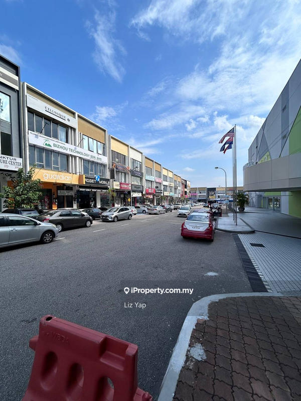 For Sale - Tun Aminah Jalan Pendekar Shoplot Facing Plaza Tasek