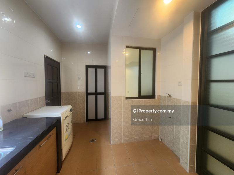 Rumah Berangkai 2.5 Tingkat untuk Dijual di Bandar Utama 6, Bandar Utama oleh Grace Tan - iProperty.com.my