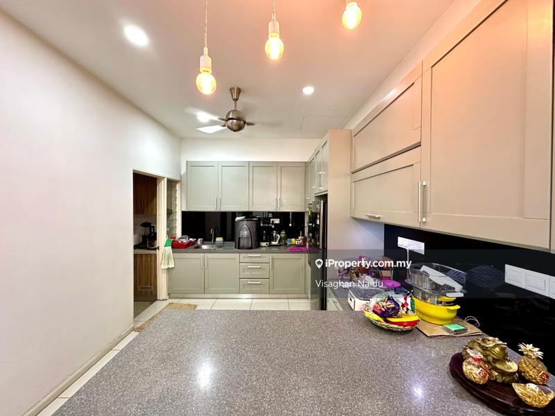2.5-storey Terraced House for Sale in Bandar Country Homes, Rawang by Visaghan Naidu - iProperty.com.my