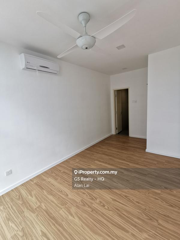 Condominium for Sale in Lakefront Residence by Alan Lai - iProperty.com.my
