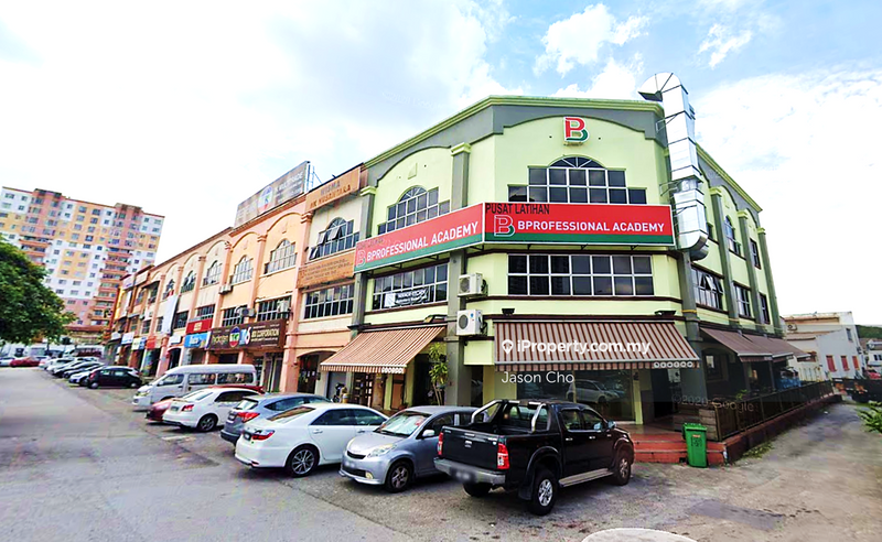 Kedai untuk Dijual di 3 STOREY WITH BIG LAND SIZE, FACING MAIN ROAD, Seri Kembangan oleh Jason Cho - iProperty.com.my