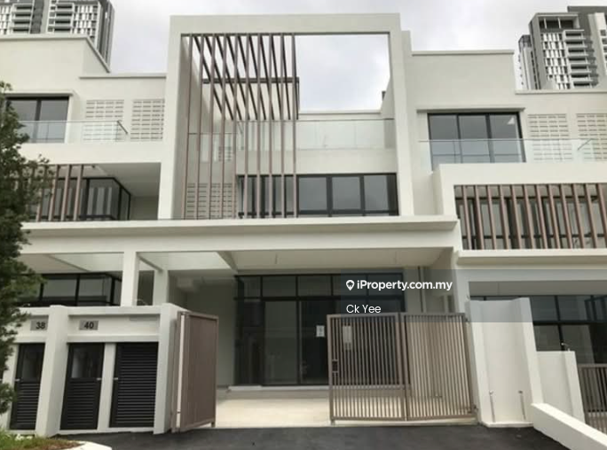 Rumah Berangkai 3 Tingkat untuk Dijual di Sutera Heights , Cheras , Damai Perdana,Alam Damai, Cheras oleh Ck Yee - Exterior - iProperty.com.my