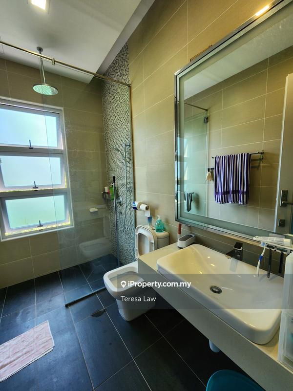 Bungalow House for Sale in Taman Equine, Seri Kembangan by Teresa Law - iProperty.com.my