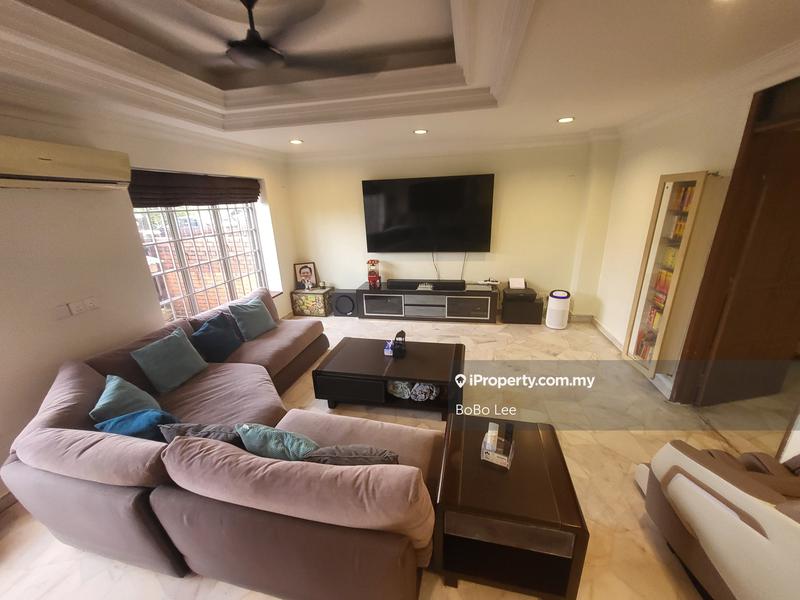 Rumah Berangkai 3 Tingkat untuk Dijual di Taman Salak Selatan, Salak South oleh BoBo Lee - iProperty.com.my