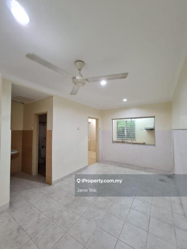 Rumah Berangkai 2 Tingkat untuk Disewa di Seri kembangan, Seri Kembangan oleh Janie Wai - iProperty.com.my