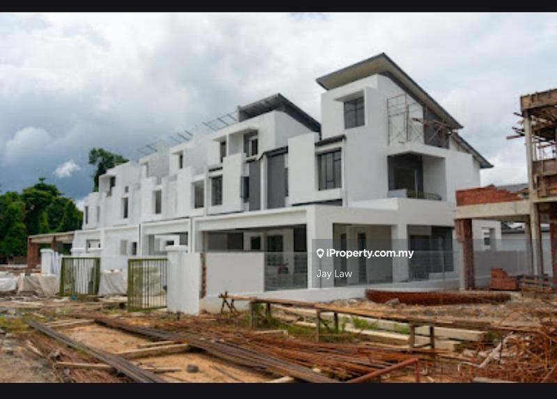 2.5-storey Terraced House for Sale in Kuching, Sarawak by Jay Law - iProperty.com.my