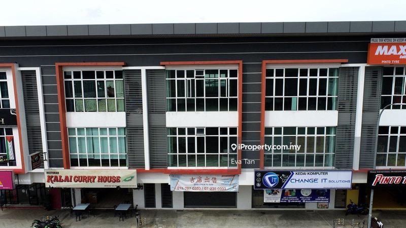 For Sale - Kulai 3 Storey Corner Shop Office
