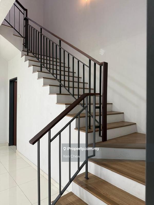 Rumah Teres 2-Tingkat untuk Dijual di Kajang East, Semenyih oleh Ken Chew - iProperty.com.my