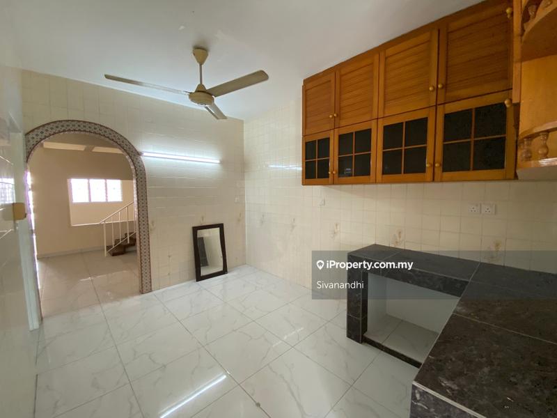 Rumah Teres 2-Tingkat untuk Dijual di Teluk Gadong, Klang oleh Sivanandhi - iProperty.com.my