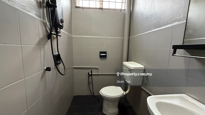 For Rent - Pelangi Apartment