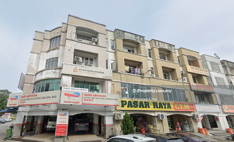For Sale - Potential ROI 5% 4 Storey Shop Facing Main Road Puchong utama