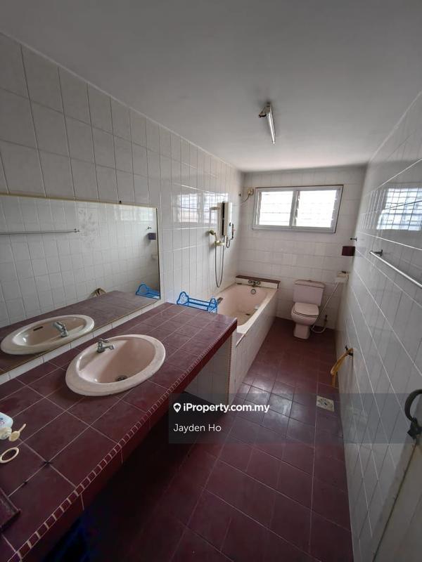 Bungalow House for Sale in Sea Park, Petaling Jaya by Jayden Ho - iProperty.com.my