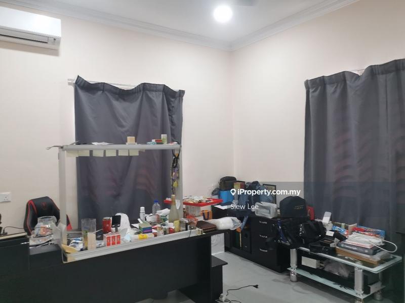 Bungalow House for Sale in Saujana Akasia, Sungai Buloh by Siew Lee - iProperty.com.my