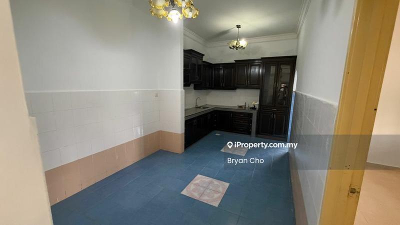 Rumah Berangkai 2 Tingkat untuk Dijual di Taman Prima Saujana, Kajang oleh Bryan Cho - Kitchen - iProperty.com.my