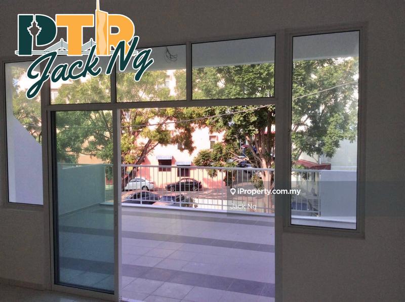Rumah Berangkai 3 Tingkat untuk Dijual di Taman Teluk Air Tawar, Butterworth oleh Jack Ng - iProperty.com.my