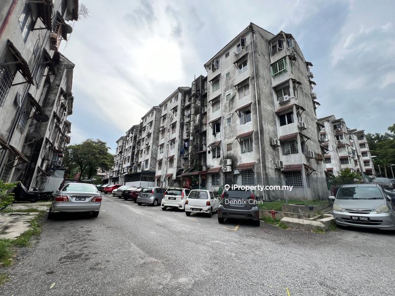 For Sale - Desa Petaling Flat