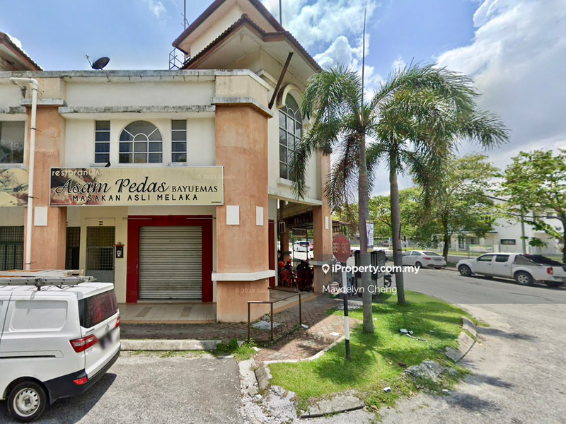 For Sale - 4.3% ROI 2-STOREY ENDLOT SHOP