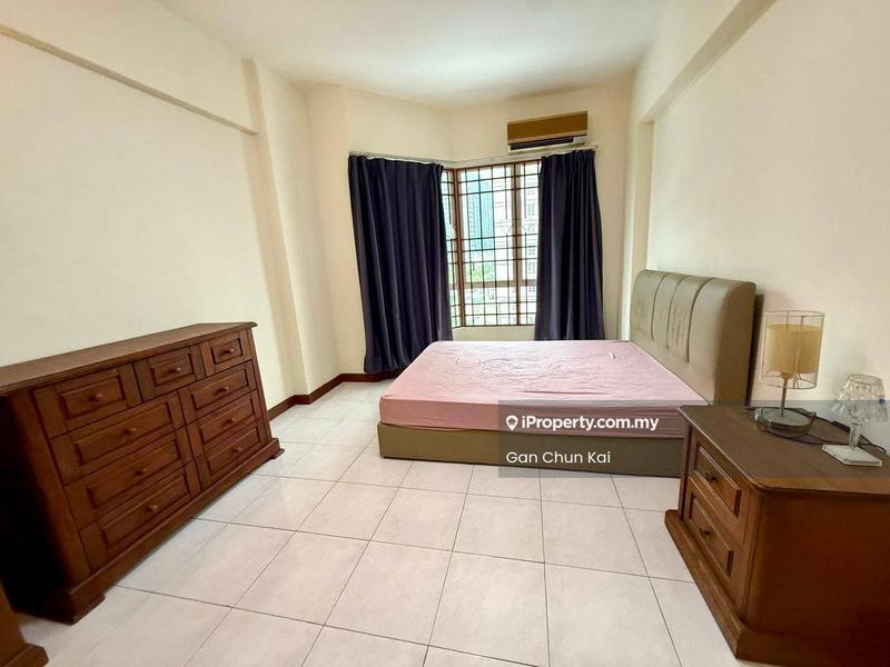 Condominium for Rent in Gold Coast Resort Condominium by Gan Chun Kai - Bedroom - iProperty.com.my
